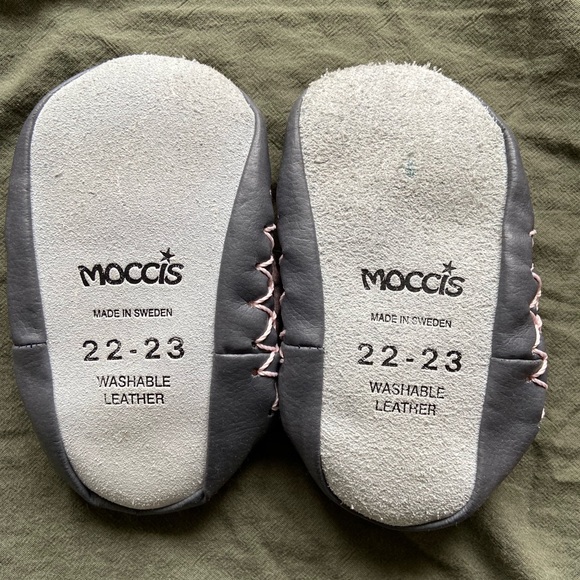 Toddler Moccasins / Floor slippers - Picture 3 of 3